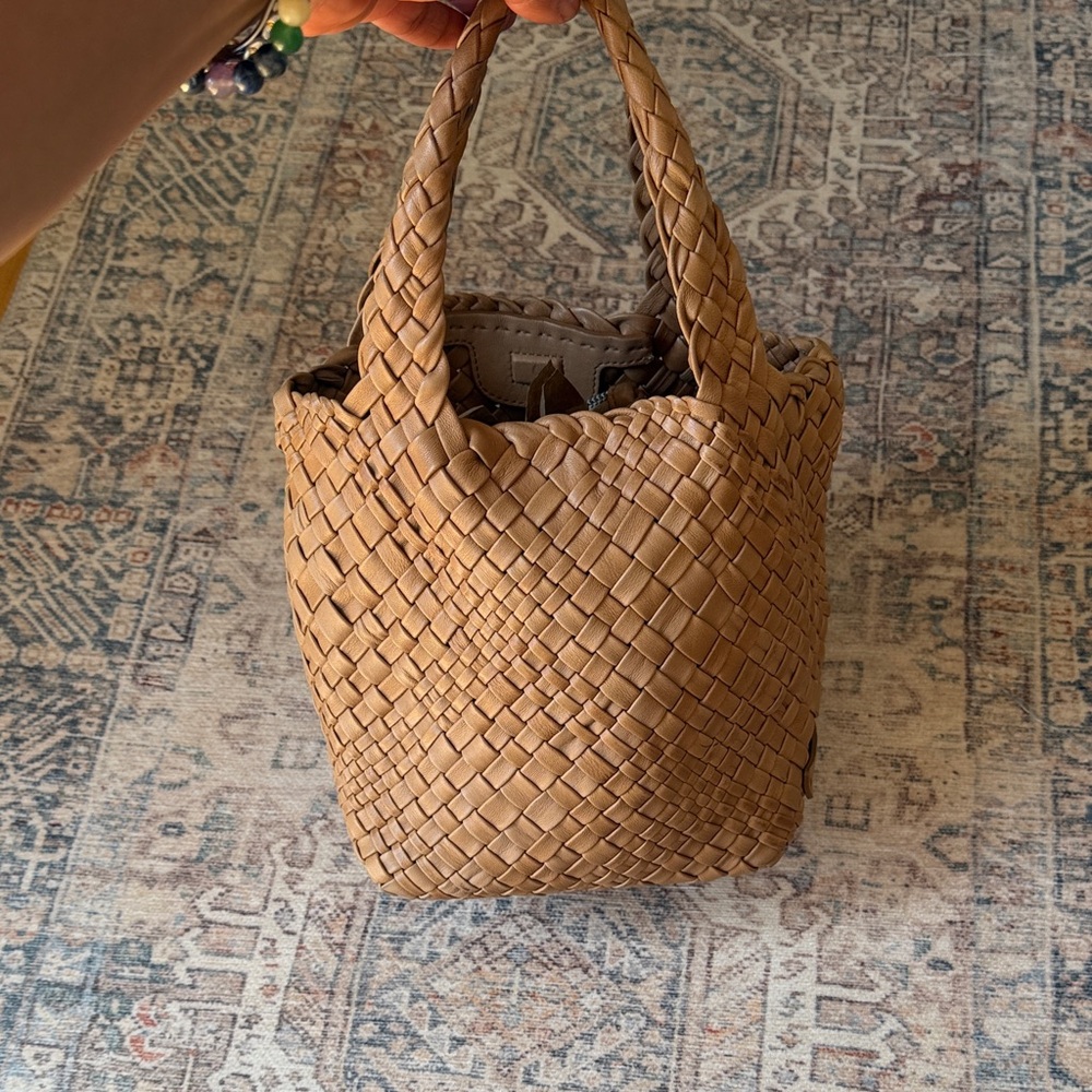 Falorini Woven Leather Tote Bucket Bag in Tan - Picture 12 of 13